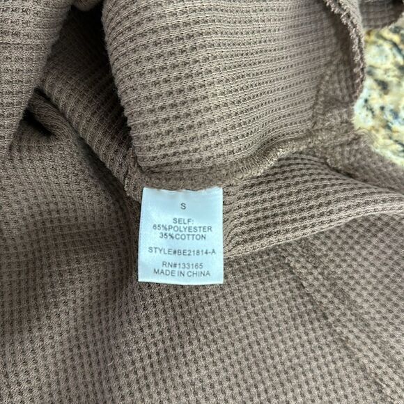 Altar’d State Brown Cotton Blend Waffle Knit Expose Seams Short Sleeve Shirt S - Picture 5 of 8